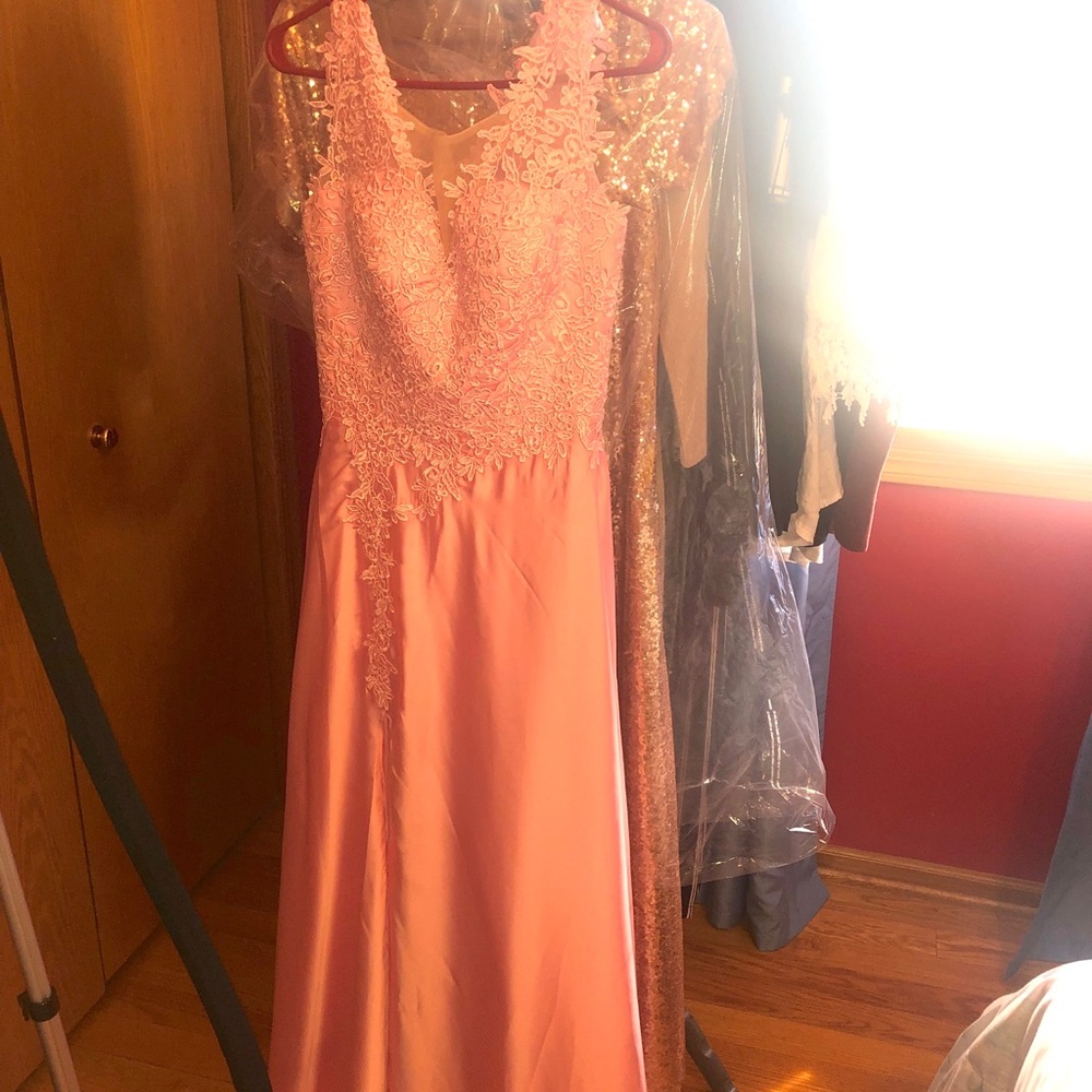 Size 6 Prom/Event Gown/Bridesmaid